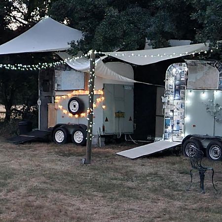 Glamping In Style, Prospector Tent 克劳利 外观 照片